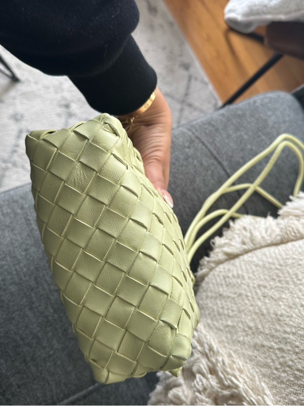 Bottega Veneta Small loop bag in Yellow - Picture 2 of 6